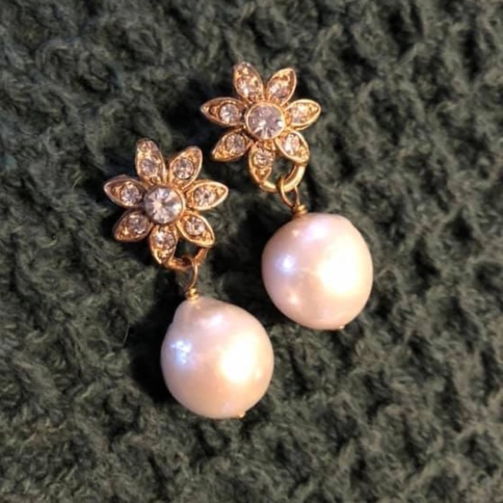 BHLDN wedding rose gold pearl earrings